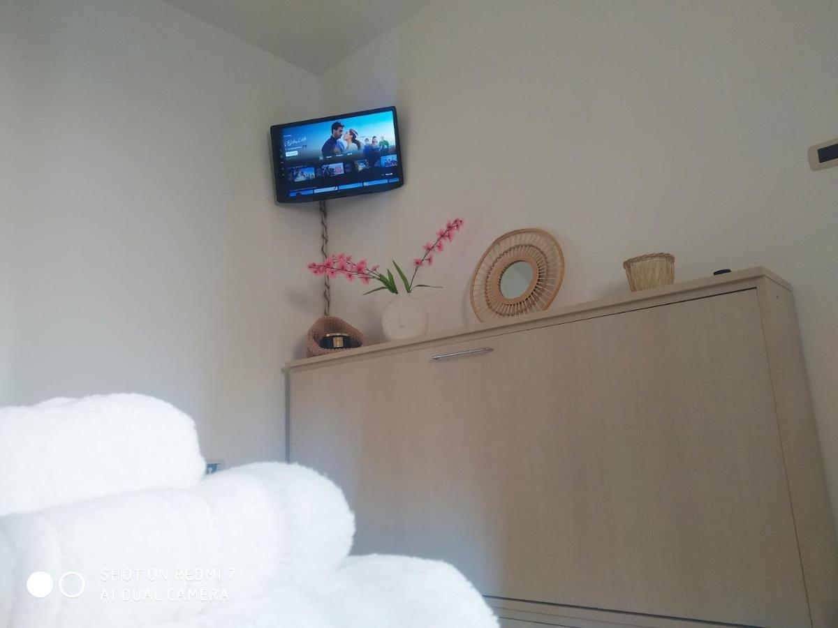 Aurisa Apartment Bari Ngoại thất bức ảnh