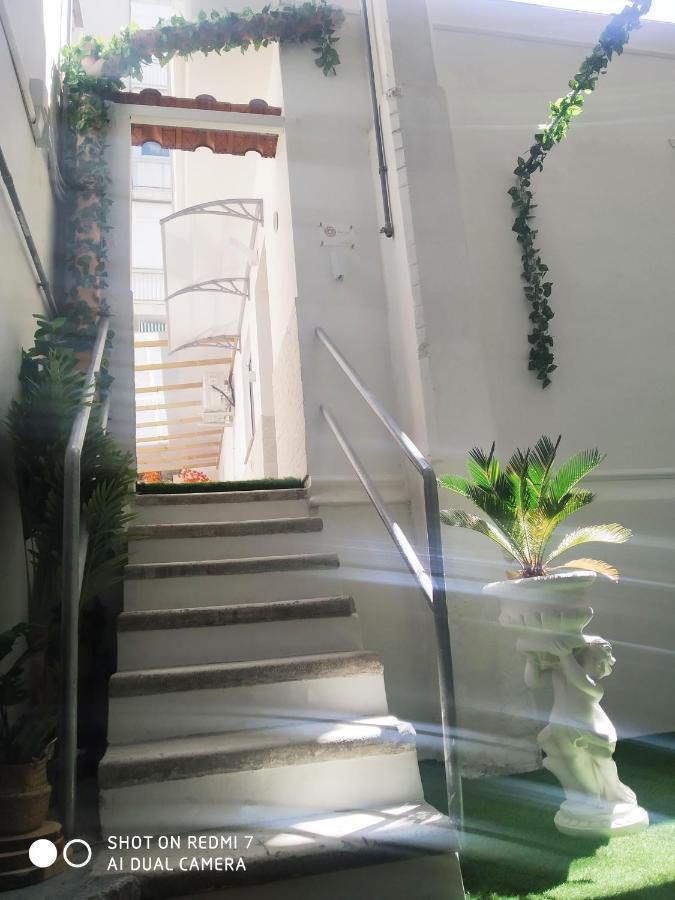 Aurisa Apartment Bari Ngoại thất bức ảnh
